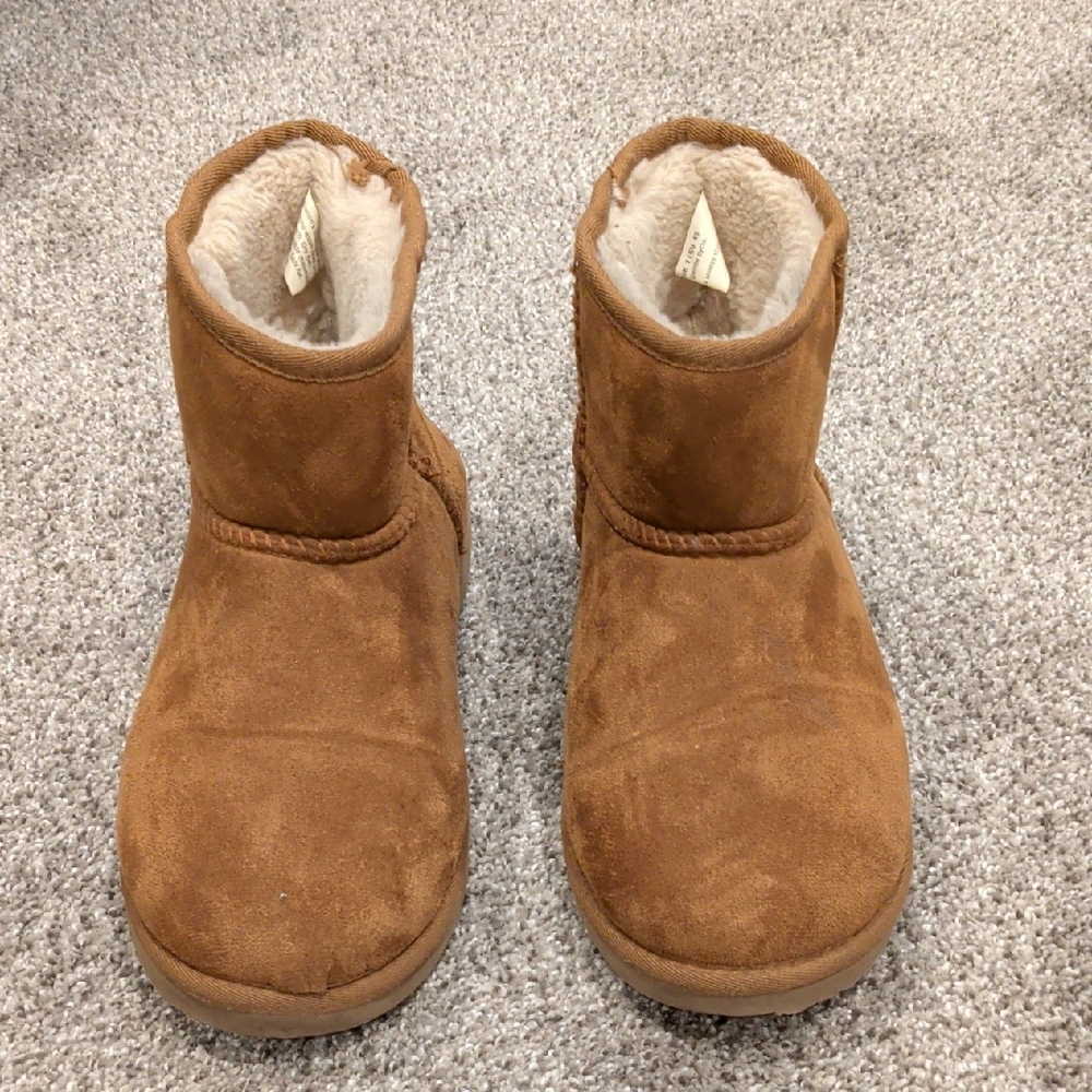 Women's Camel Colored Slippers By Zizor, Size 9, EU 40